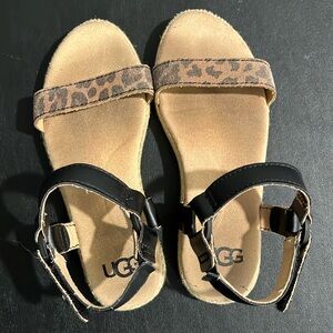 Toddler Girl size 12 UGG leopard print sandals.